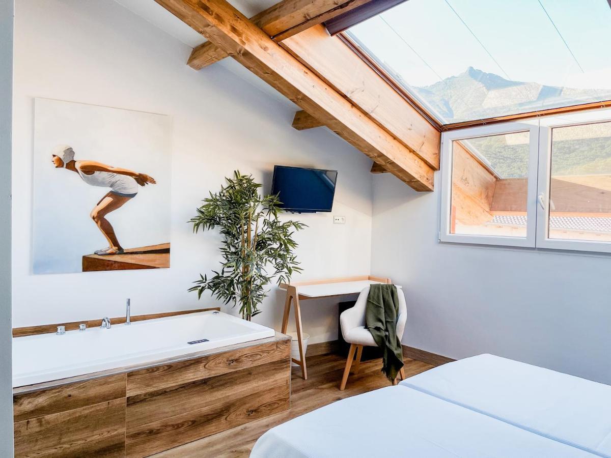 Hotel Camino De Las Estrellas Serranillos المظهر الخارجي الصورة
