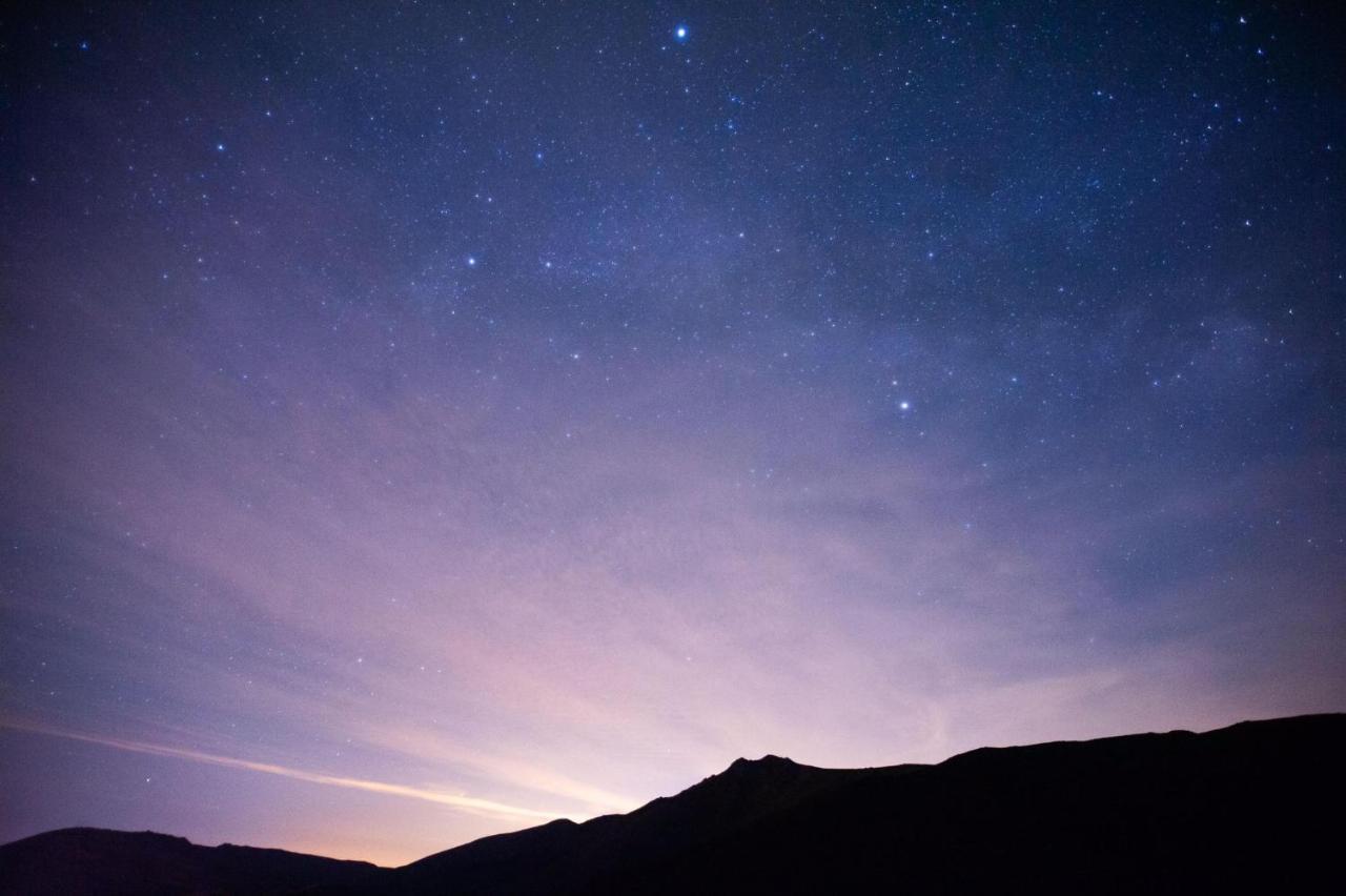 Hotel Camino De Las Estrellas Serranillos المظهر الخارجي الصورة