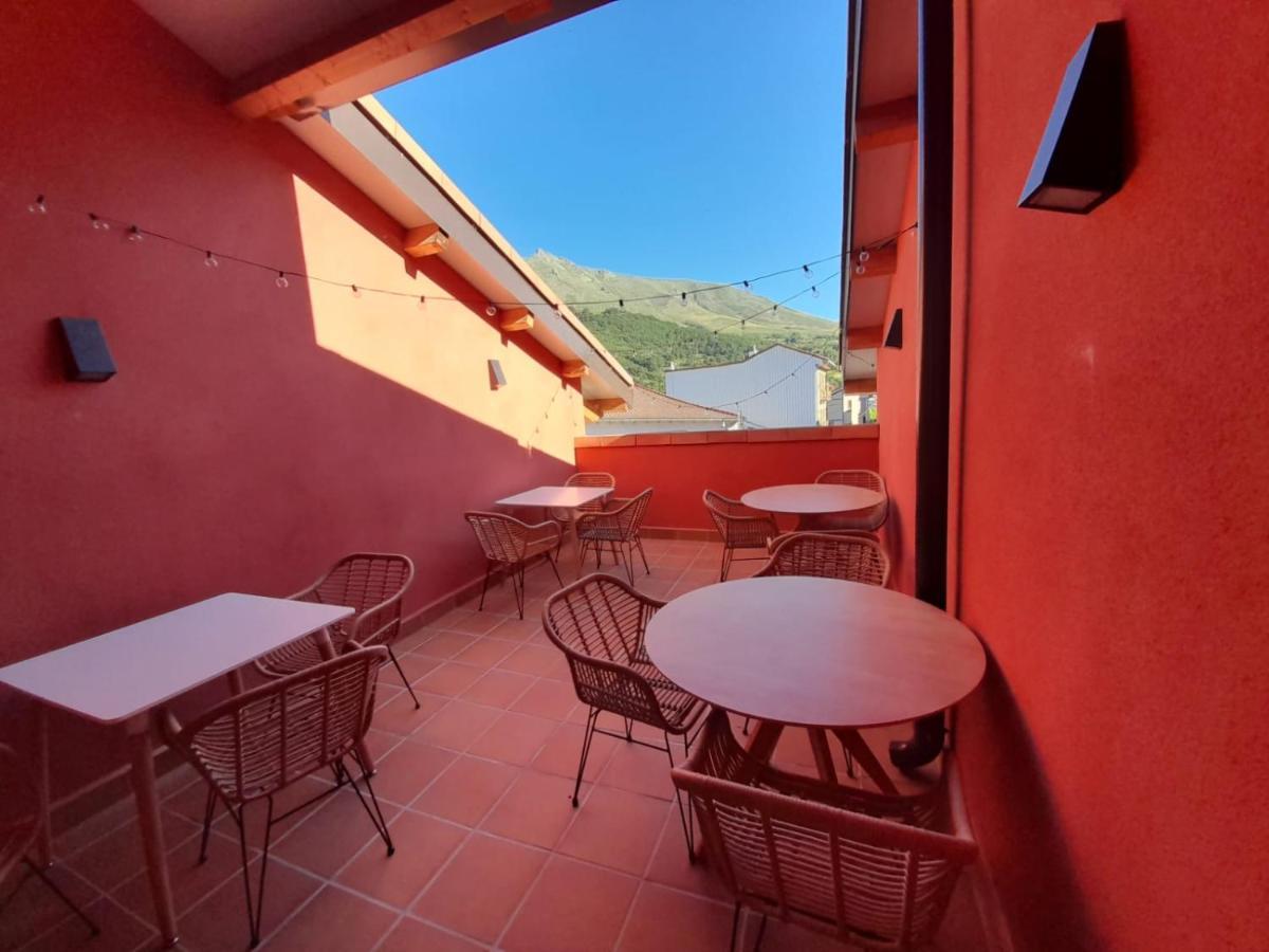 Hotel Camino De Las Estrellas Serranillos المظهر الخارجي الصورة