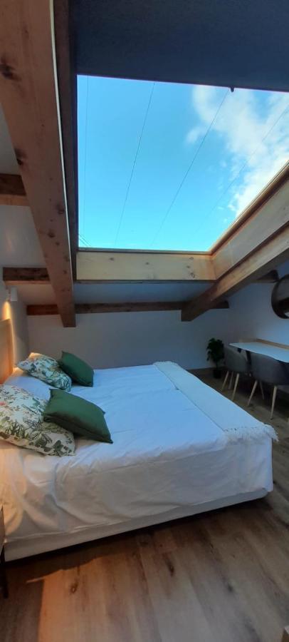 Hotel Camino De Las Estrellas Serranillos المظهر الخارجي الصورة